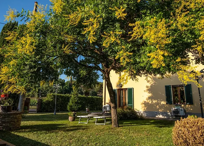 La Serra カントリーハウス サン・ミニアート